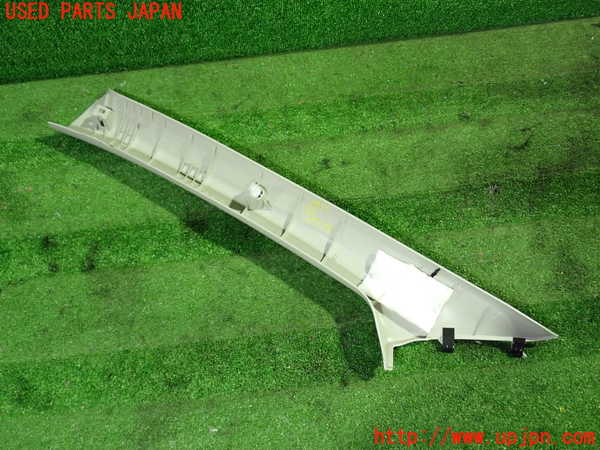 1UPJ-28527655]レヴォーグ(VMG) 後期 右フロントピラートリム 中古_m0002.jpg