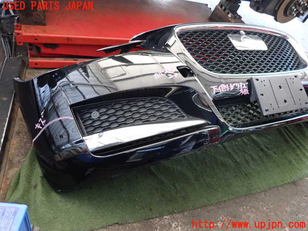2UPJ-28531010]ジャガー・XF(JB2NA)フロントバンパー 中古_m0002.jpg