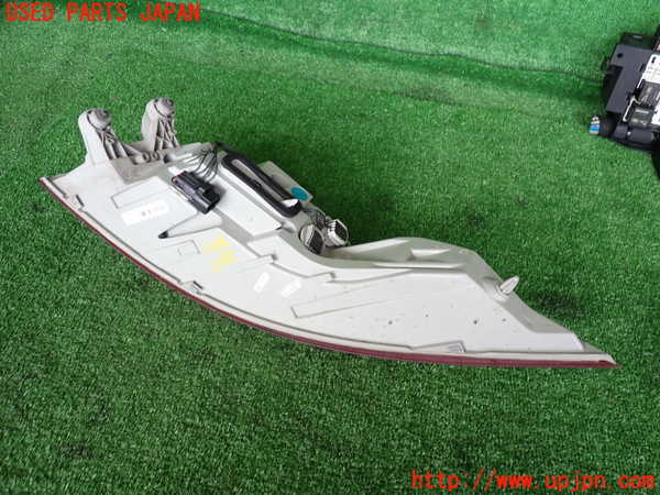 2UPJ-28531536]ジャガー・XF(JB2NA)左テールランプ 中古_m0002.jpg