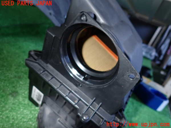 2UPJ-28532560]ジャガー・XF(JB2NA)エアクリーナーボックス 中古_m0002.jpg