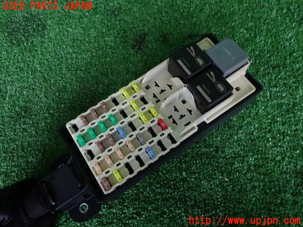 2UPJ-28536742]ジャガー・XF(JB2NA)ヒューズボックス2 中古_m0003.jpg