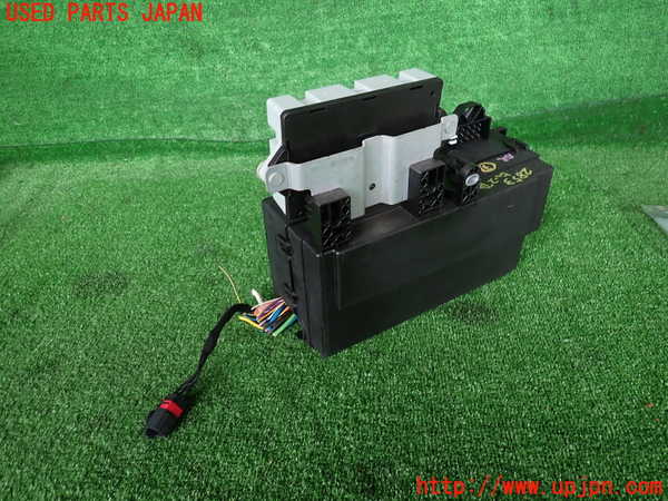 2UPJ-28536743]ジャガー・XF(JB2NA)ヒューズボックス3 中古_m0003.jpg