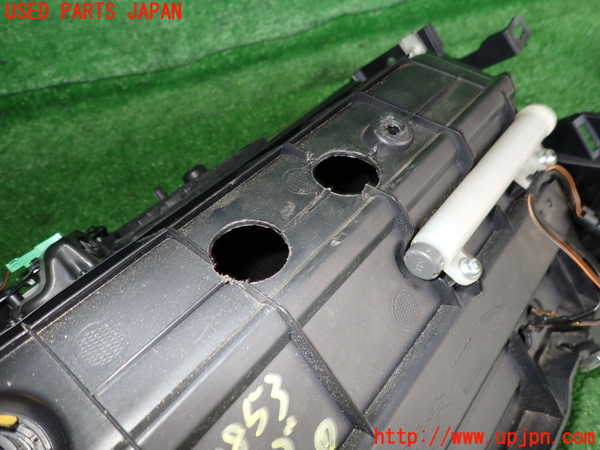 2UPJ-28537516]ジャガー・XF(JB2NA)グローブボックス1 中古_m0005.jpg