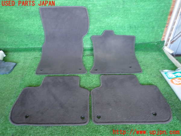2UPJ-28537800]ジャガー・XF(JB2NA)フロアマット 中古_m0001.jpg