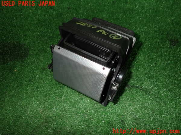2UPJ-28537527]ジャガー・XF(JB2NA)エアコン吹き出し口2 (右) 中古_m0001.jpg