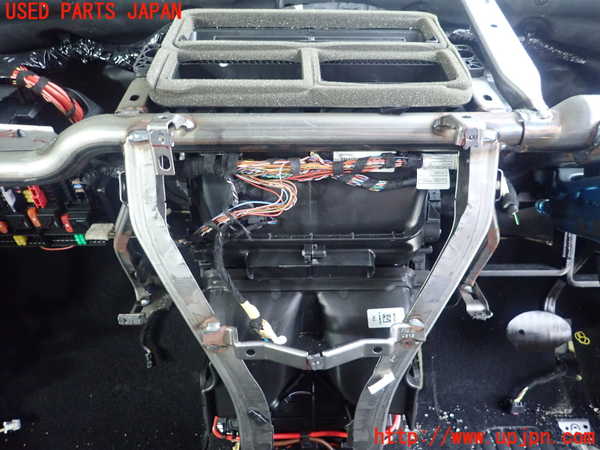 1UPJ-28546081]BMW ミニ(MINI)クーパーSD R56(XN20)エバポレーター1 中古_m0001.jpg