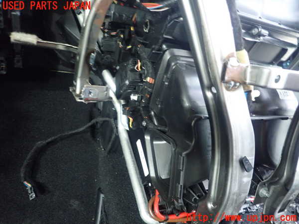 1UPJ-28546081]BMW ミニ(MINI)クーパーSD R56(XN20)エバポレーター1 中古_m0002.jpg
