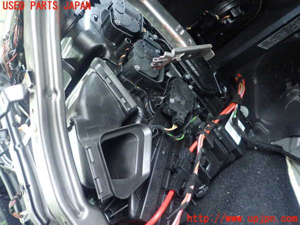1UPJ-28546081]BMW ミニ(MINI)クーパーSD R56(XN20)エバポレーター1 中古_m0003.jpg