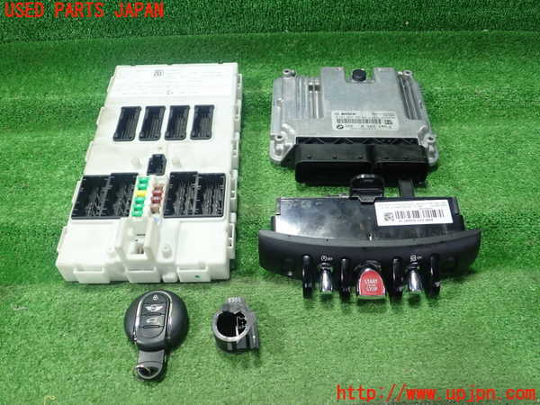 5UPJ-28546110]BMW ミニ(MINI)クーパーSD R56(XN20)エンジンコンピューター 中古 DDE_m0001.jpg