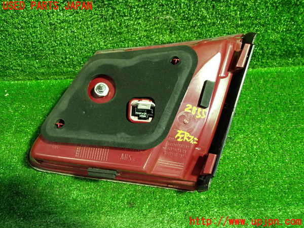 1UPJ-28551552]ベンツ E300 ステーションワゴン(212255C)S212左リアフィニッシャー 中古_m0004.jpg