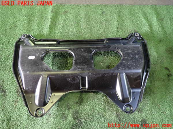 1UPJ-28555296]ベンツ E300 ステーションワゴン(212255C)S212メンバー1 中古_m0001.jpg