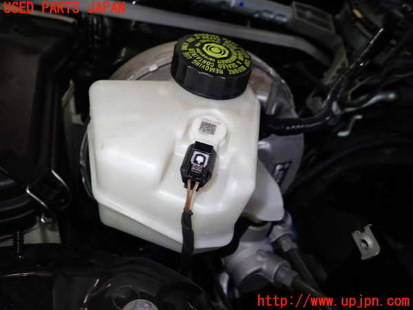 1UPJ-28554050]ベンツ E300 ステーションワゴン(212255C)S212ブレーキマスターシリンダー 中古_m0002.jpg