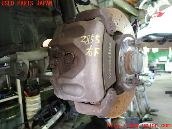 1UPJ-28554080]ベンツ E300 ステーションワゴン(212255C)S212右フロントキャリパー 中古_m0001.jpg
