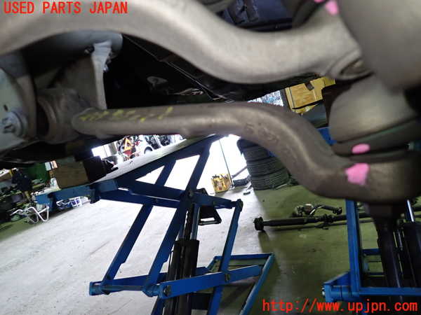1UPJ-28555186]ベンツ E300 ステーションワゴン(212255C)S212左フロントロアアーム1 中古_m0001.jpg