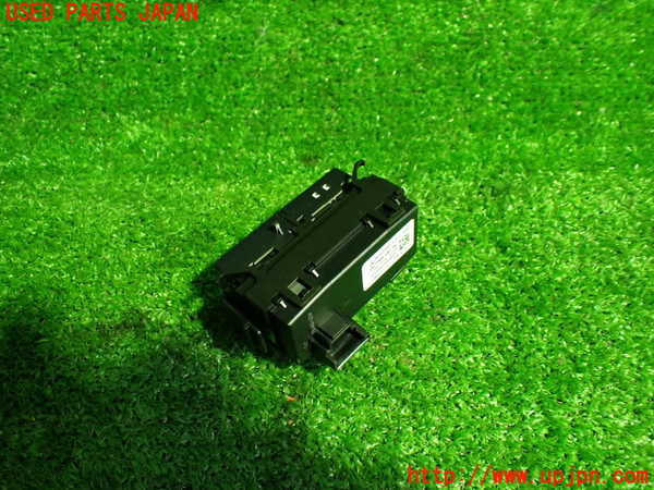 1UPJ-28556307]ベンツ E300 ステーションワゴン(212255C)S212スイッチ2  走行モード切替 中古_m0002.jpg