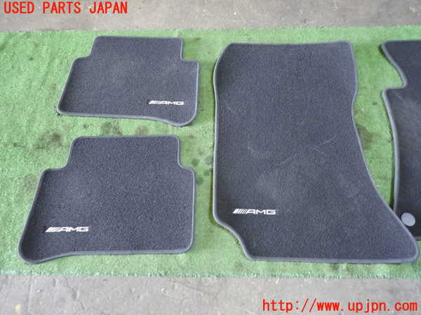 1UPJ-28557800]ベンツ E300 ステーションワゴン(212255C)S212フロアマット 中古_m0003.jpg