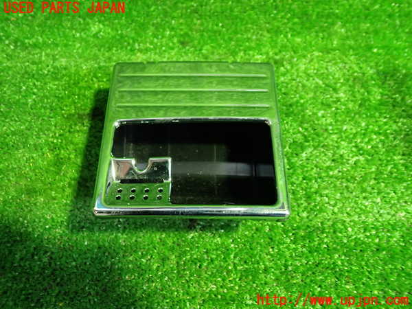 1UPJ-28557821]ベンツ E300 ステーションワゴン(212255C)S212灰皿1 中古_m0001.jpg