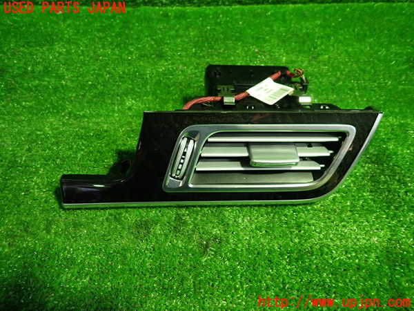 1UPJ-28557526]ベンツ E300 ステーションワゴン(212255C)S212エアコン吹き出し口1 中古_m0001.jpg