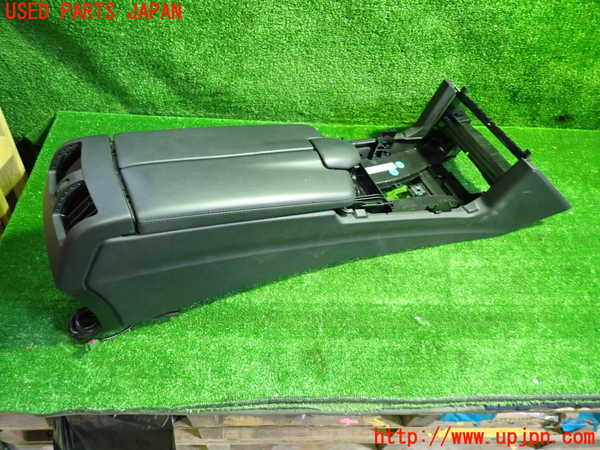 1UPJ-28557540]ベンツ E300 ステーションワゴン(212255C)S212センターコンソール ジャンク品_m0001.jpg