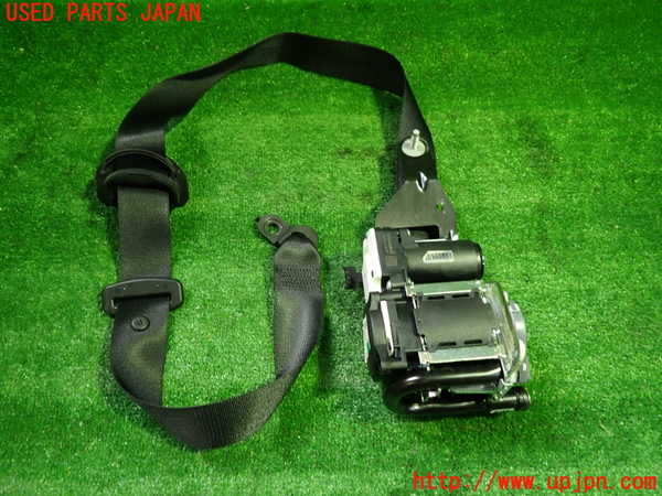 1UPJ-28557045]ベンツ E300 ステーションワゴン(212255C)S212運転席シートベルト 中古_m0001.jpg