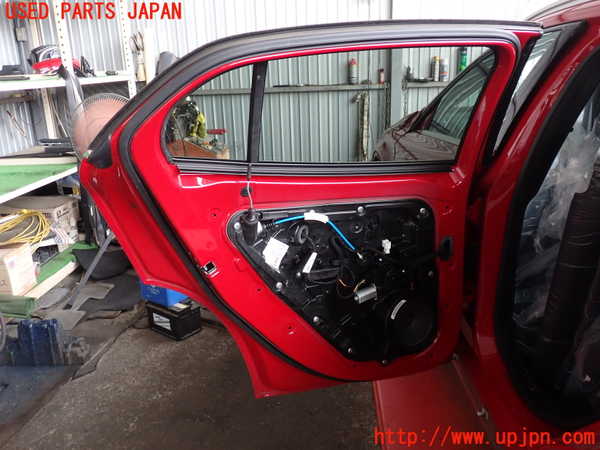 2UPJ-28561320]ベンツ GLA250 4MATIC(156946)左後ドア (43R-001667) 中古_m0004.jpg