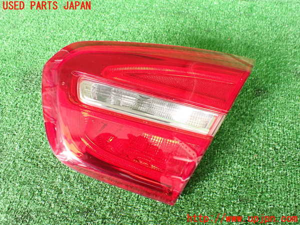 2UPJ-28561550]ベンツ GLA250 4MATIC(156946)右リアフィニッシャー 中古_m0001.jpg
