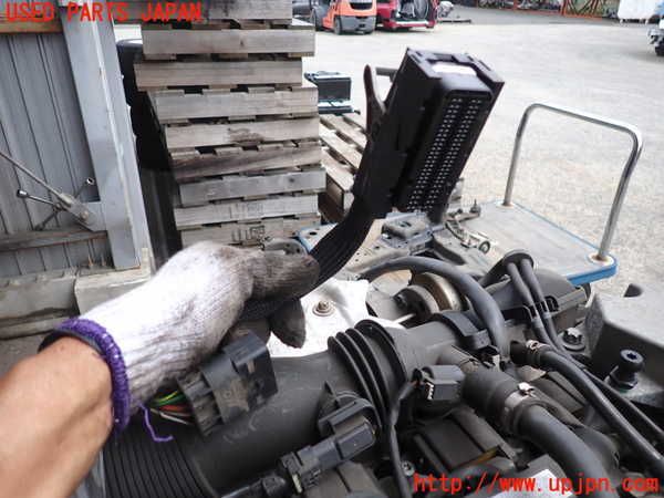 2UPJ-28562010]ベンツ GLA250 4MATIC(156946)エンジン 270M20 4WD 中古_m0004.jpg