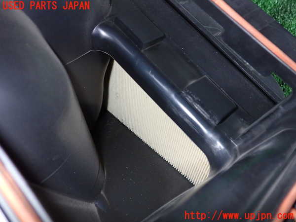 2UPJ-28562560]ベンツ GLA250 4MATIC(156946)エアクリーナーボックス 中古_m0002.jpg