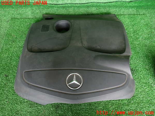2UPJ-28562160]ベンツ GLA250 4MATIC(156946)エンジンアッパーカバー 中古_m0001.jpg