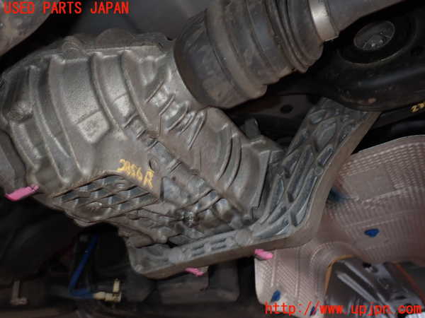 2UPJ-28564355]ベンツ GLA250 4MATIC(156946)リアデフ 中古_m0002.jpg