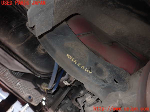 2UPJ-28565330]ベンツ GLA250 4MATIC(156946)左リアテンションロッド 中古_m0001.jpg