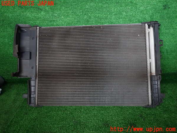 2UPJ-28566031]ベンツ GLA250 4MATIC(156946)エアコンコンデンサー1 中古_m0001.jpg