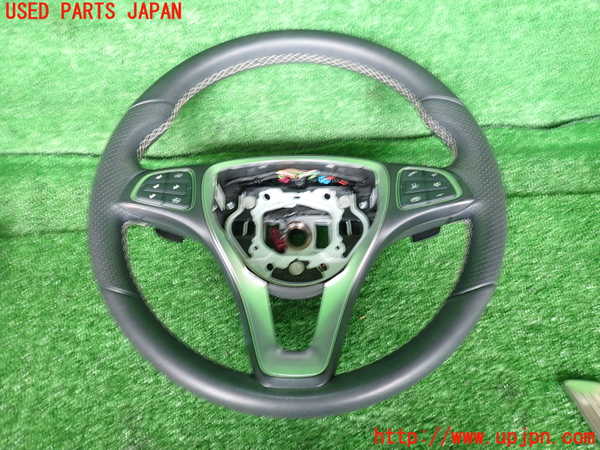 2UPJ-28567855]ベンツ GLA250 4MATIC(156946)ステアリングホイール 中古_m0001.jpg