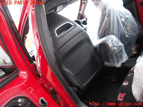2UPJ-28567065]ベンツ GLA250 4MATIC(156946)助手席シート 中古_m0004.jpg