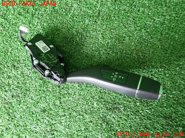 2UPJ-28567555]ベンツ GLA250 4MATIC(156946)ATシフトレバー 中古_m0001.jpg