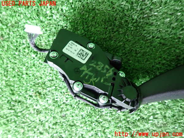 2UPJ-28567555]ベンツ GLA250 4MATIC(156946)ATシフトレバー 中古_m0002.jpg