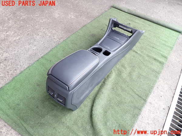 2UPJ-28567540]ベンツ GLA250 4MATIC(156946)センターコンソール 中古_m0001.jpg