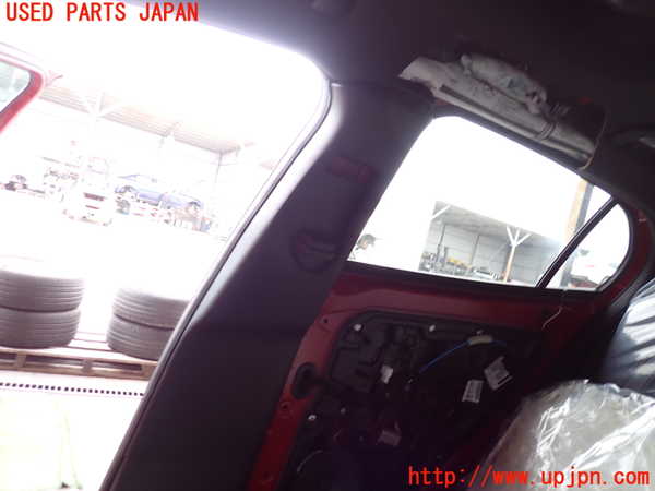 2UPJ-28567665]ベンツ GLA250 4MATIC(156946)右センターピラートリム 中古_m0002.jpg