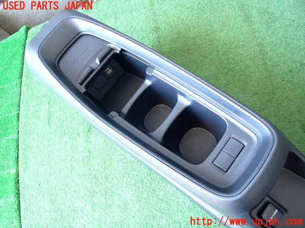 2UPJ-28577540]アクア(AQUA)(MXPK11)センターコンソール 中古_m0003.jpg