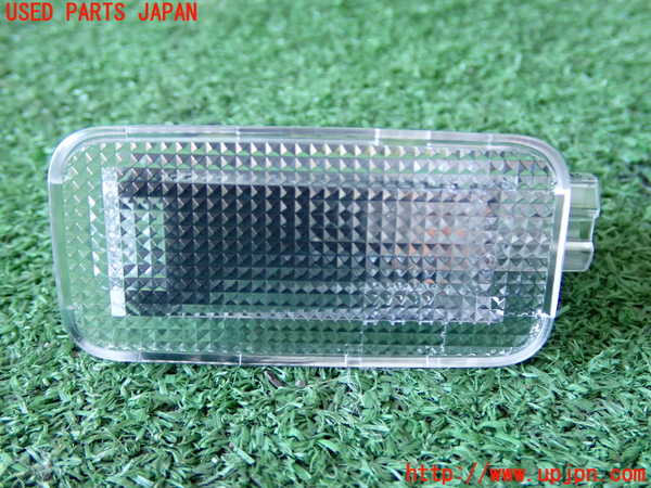 2UPJ-28576413]アクア(AQUA)(MXPK11)ルームランプ3 (左 ラゲッジ) 中古_m0001.jpg
