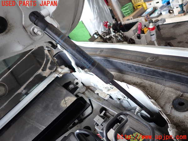2UPJ-28581068]BMW アクティブハイブリッド3(AH3)(3F30)(F30)ボンネットダンパー 中古_m0002.jpg