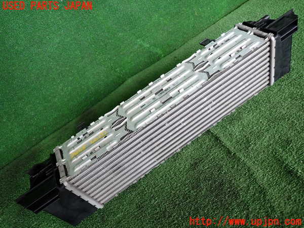 2UPJ-28582451]BMW アクティブハイブリッド3(AH3)(3F30)(F30)インタークーラー1 中古_m0001.jpg