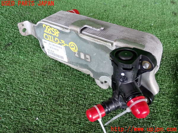 2UPJ-28582482]BMW アクティブハイブリッド3(AH3)(3F30)(F30)オイルクーラー2 中古_m0002.jpg
