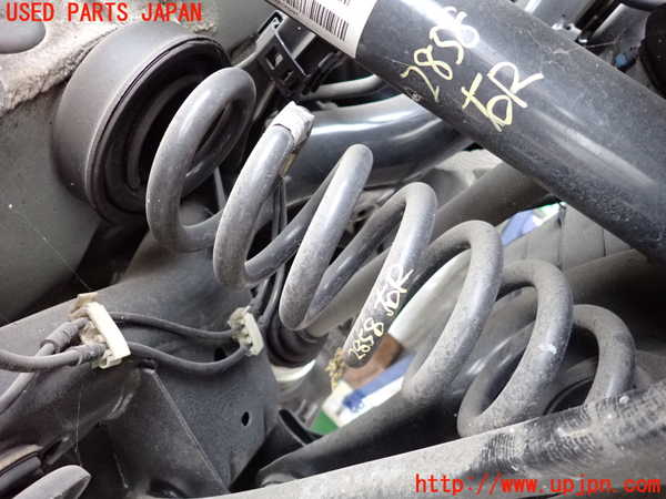 2UPJ-28585100]BMW アクティブハイブリッド3(AH3)(3F30)(F30)右リアスプリング 中古_m0001.jpg