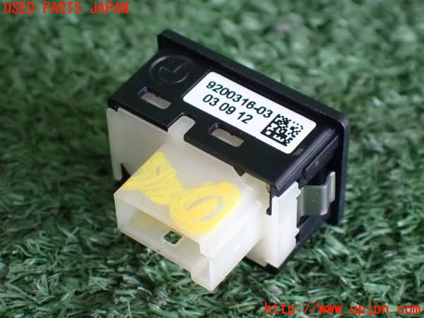 2UPJ-28586306]BMW アクティブハイブリッド3(AH3)(3F30)(F30)スイッチ1 (トランク) 中古_m0002.jpg