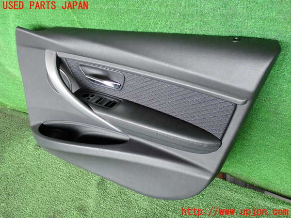 2UPJ-28581234]BMW アクティブハイブリッド3(AH3)(3F30)(F30)右前ドア内張り 中古_m0002.jpg