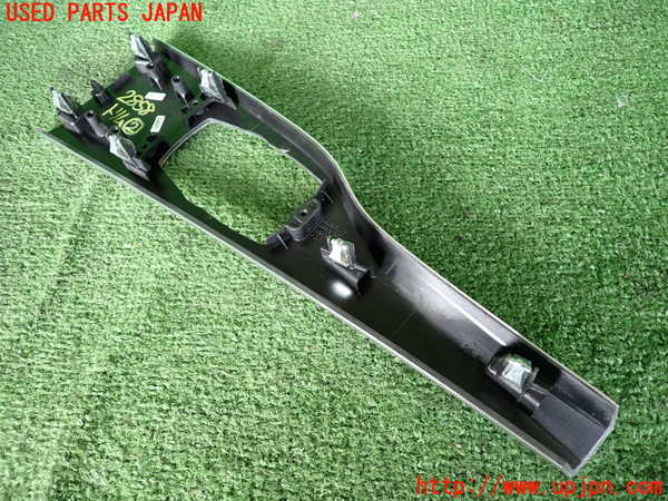 2UPJ-28587692]BMW アクティブハイブリッド3(AH3)(3F30)(F30)内装トリム類2 中古_m0003.jpg