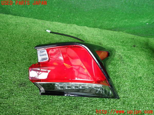 2UPJ-28591530]レクサス・NX300h(AYZ10)右テールランプ 中古_m0001.jpg
