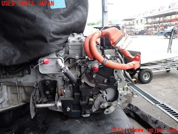 2UPJ-28593010]レクサス・NX300h(AYZ10)ミッション AT 2AR-FXE 中古_m0003.jpg