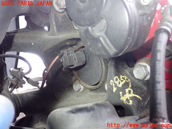 5UPJ-28594300]レクサス・NX300h(AYZ10)右リアナックルハブ 中古_m0002.jpg